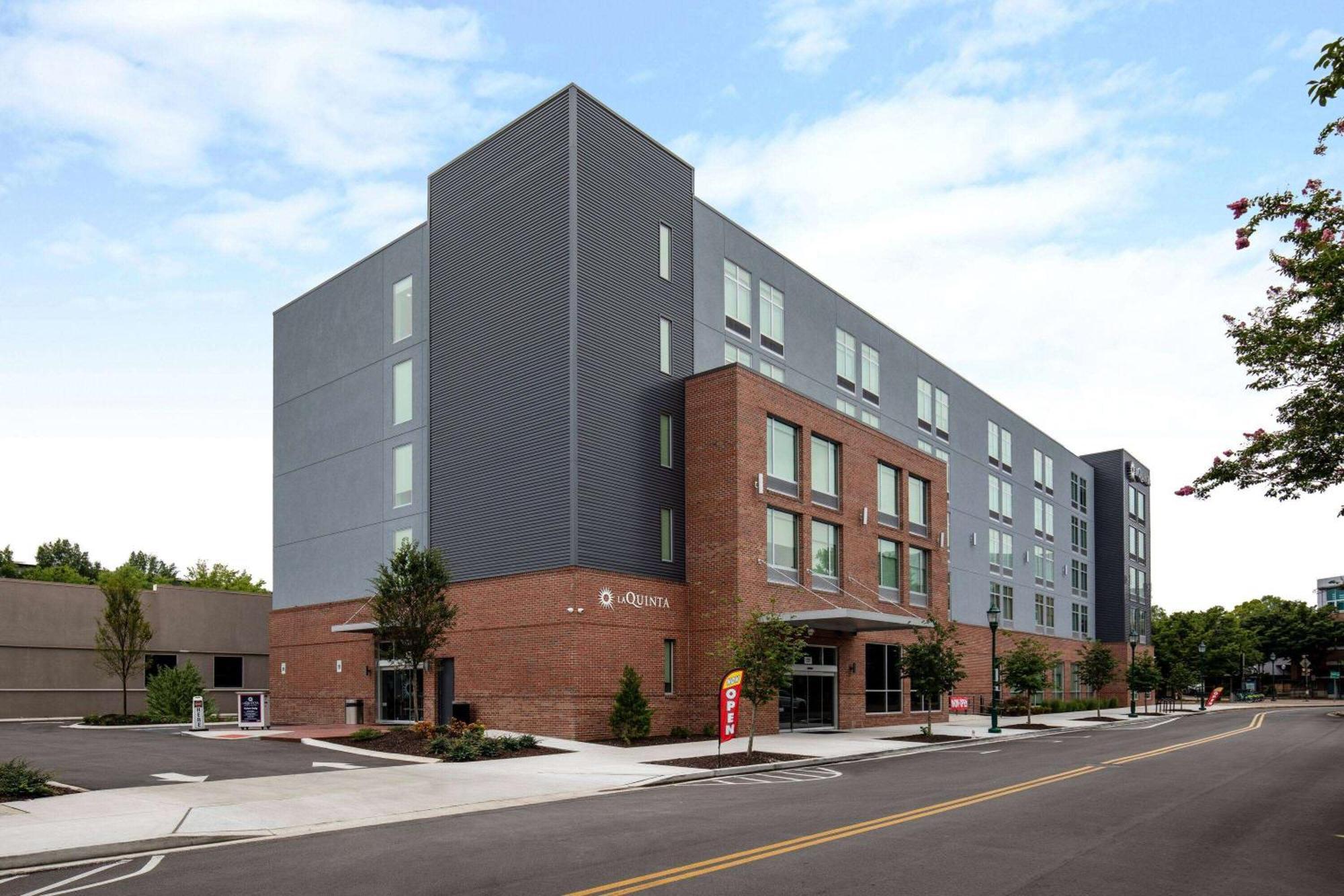 La Quinta Inn & Suites By Wyndham Chattanooga Downtown/South Eksteriør bilde